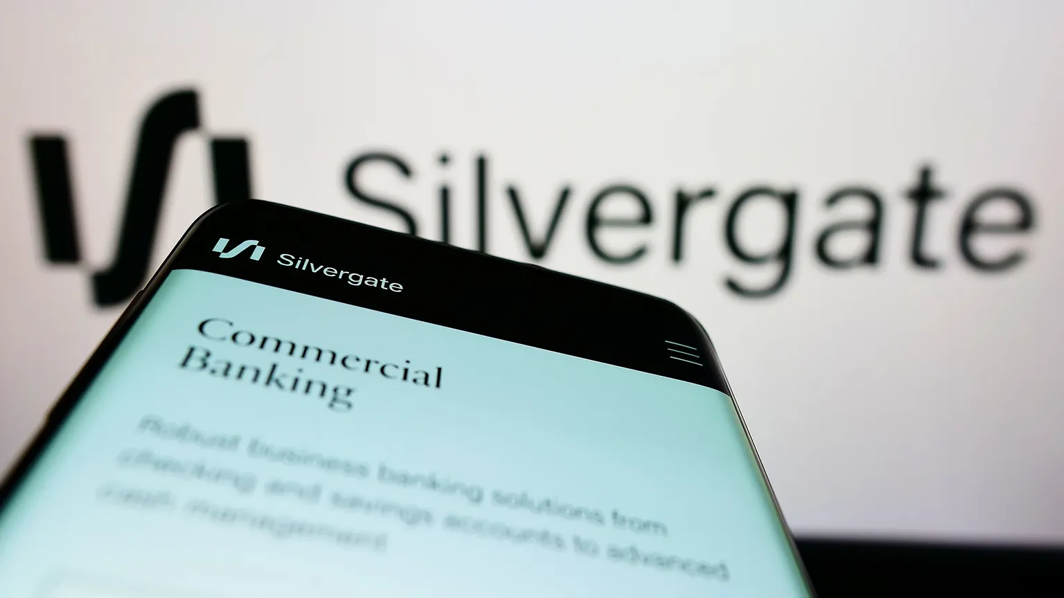 Silvergate CEO Departs With Benefits as Bank Shutdown Continues