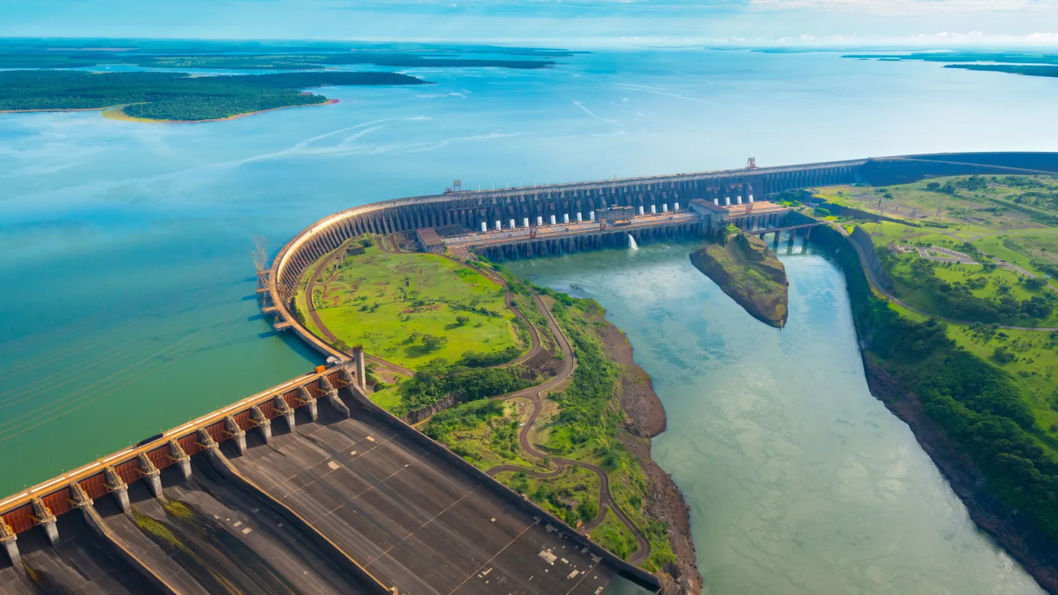 Bitcoin Miner Using Paraguay Itaipu Dam to Power Its New Facility