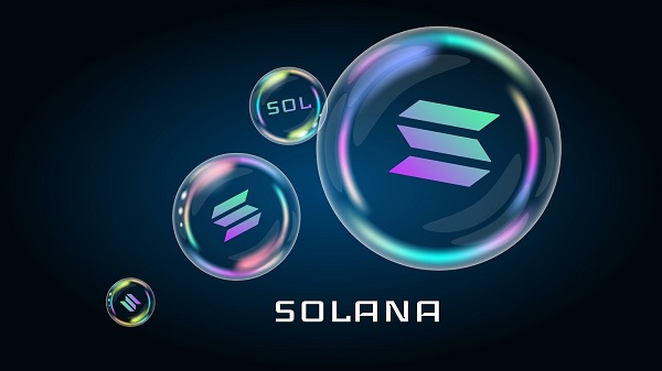 Solana (SOL) holds firm as a new cryptocurrency is emerging as an analysts’ darling