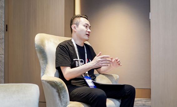 Justin Sun Wants More TradFi on Tron, Dogs Over Cats for Memecoins